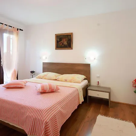 Appartement Svoboda 4 By Interhome